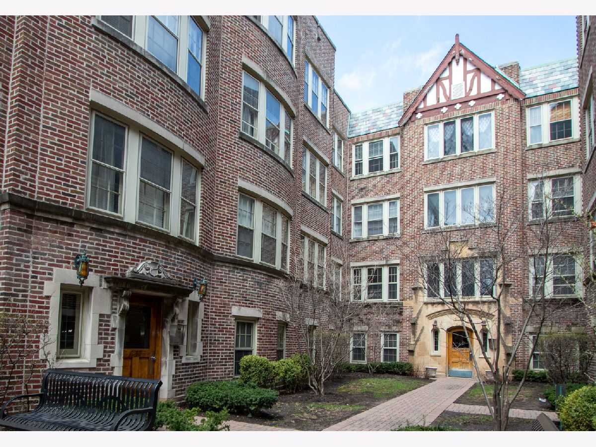 Condominiums Sold Lions Gate Condominiums Oak Park Illinois, 1128 Washington