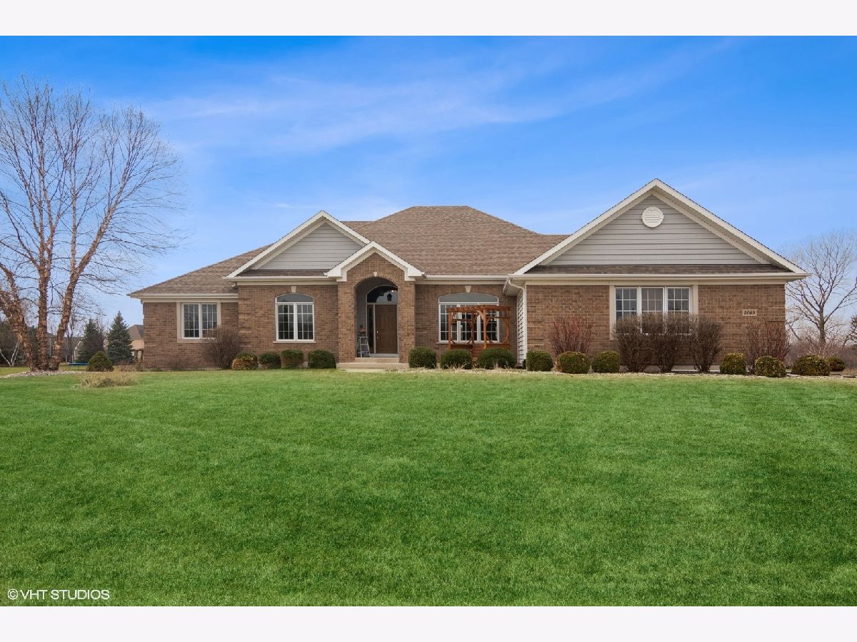 Homes Sold Windy Knoll Estates Mchenry Illinois, 1609 Castlebar