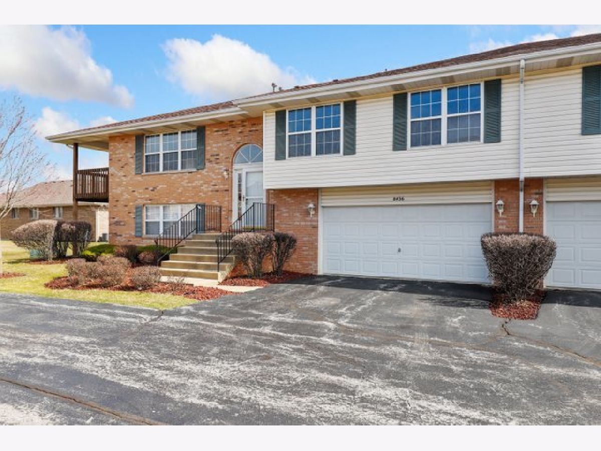 Townhomes & Homes Sold Towne Pointe Tinley Park Illinois, 8436 Kirby
