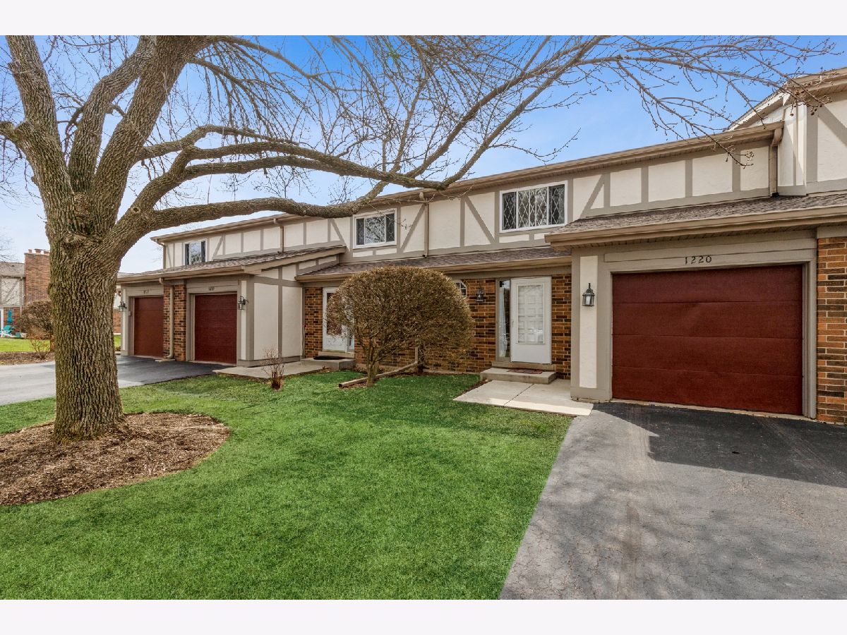 Townhomes & Condos Sold Libertyville Ridge Libertyville Illinois, 1220 Spruce