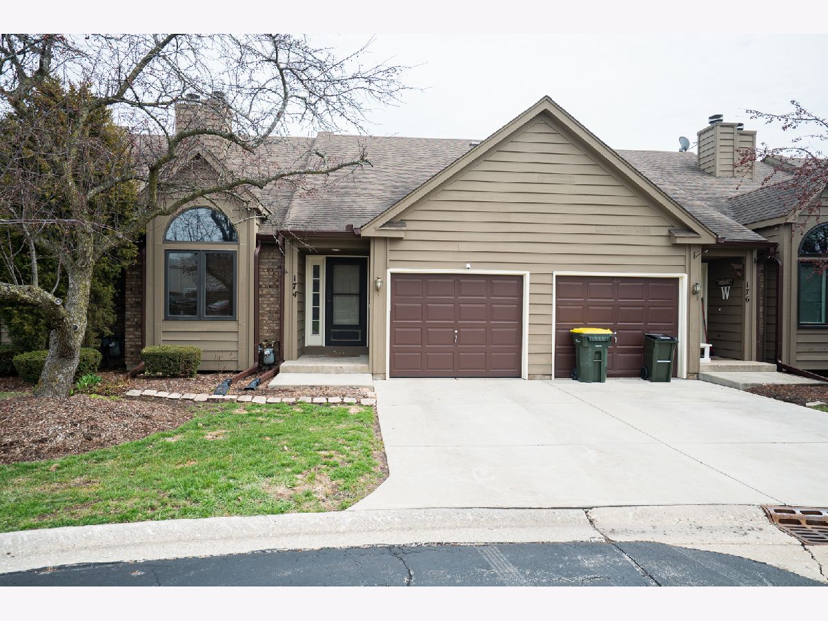 Townhomes Sold Dunbar East Dundee Illinois, 174 Dunbar