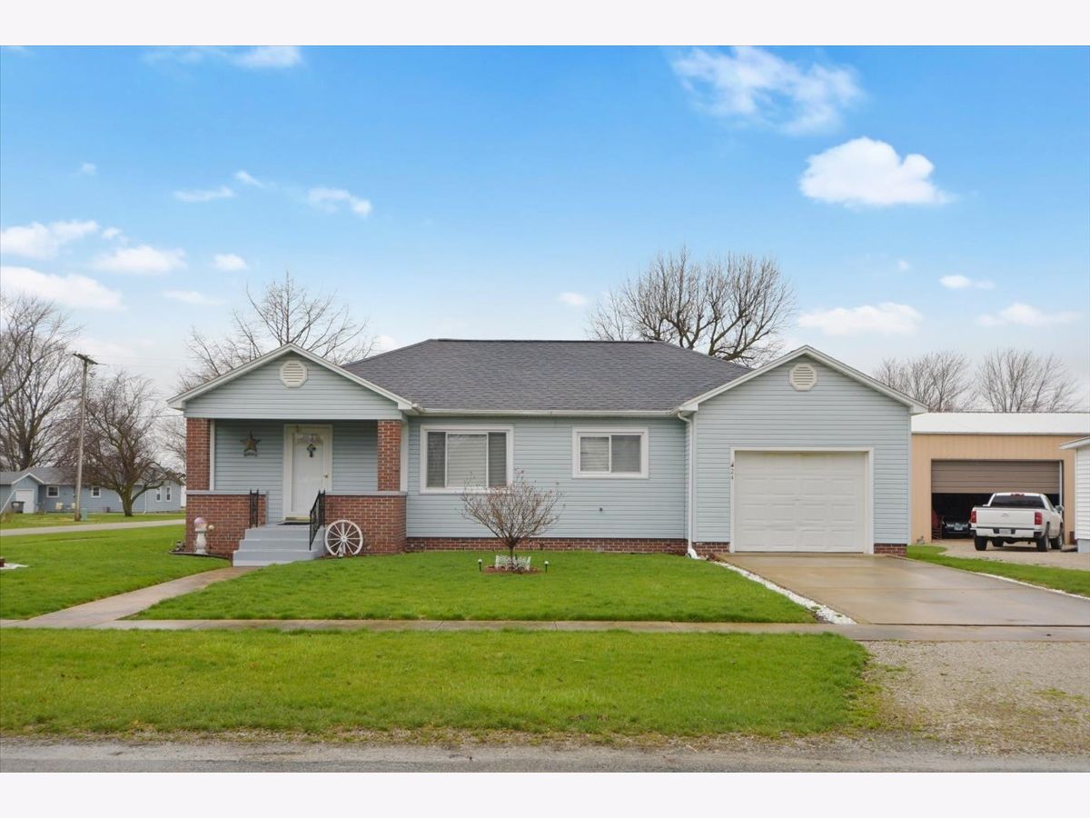  Sold Hume Illinois, 24 West