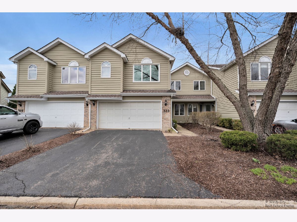 Townhomes Sold Willowcreek Naperville Illinois, 323 Camarie