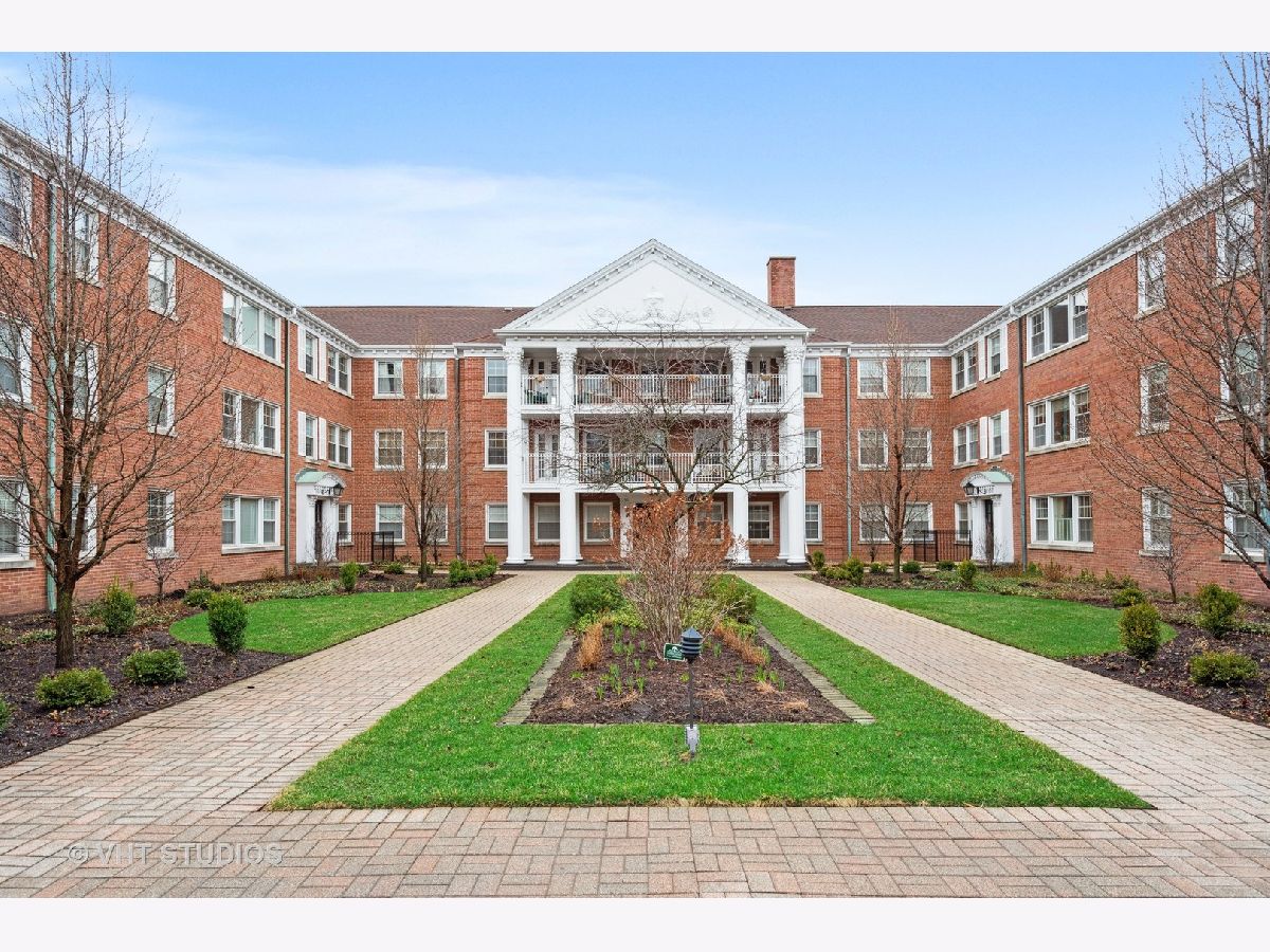 Condos & Townhomes Sold Corinthian Condominiums Evanston Illinois, 2250 Sherman