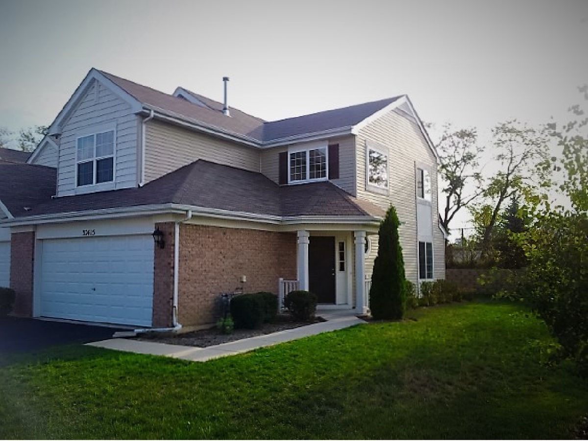 Townhomes & Homes Rented Rockwell Place Lakemoor Illinois, 32415 Mackinac