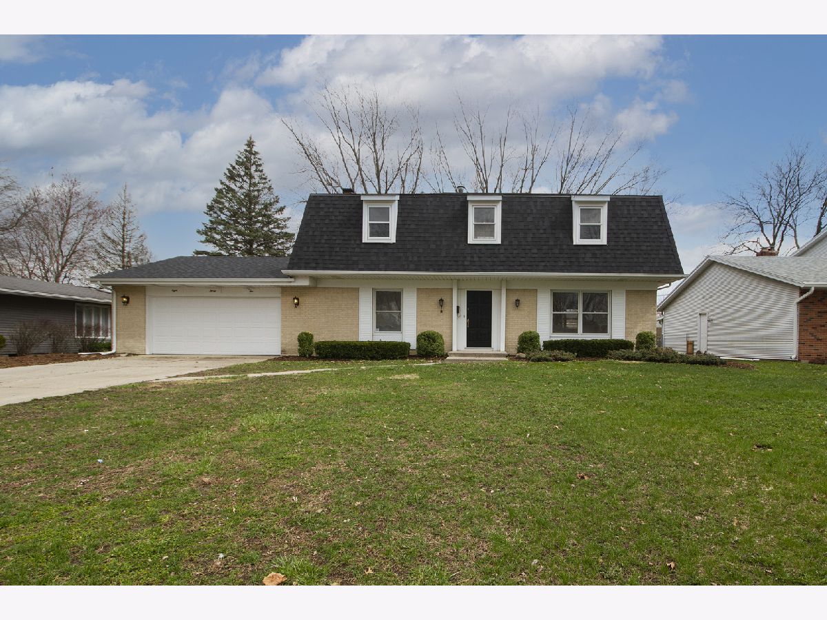 Homes Sold Gracefield Kankakee Illinois, 832 Main