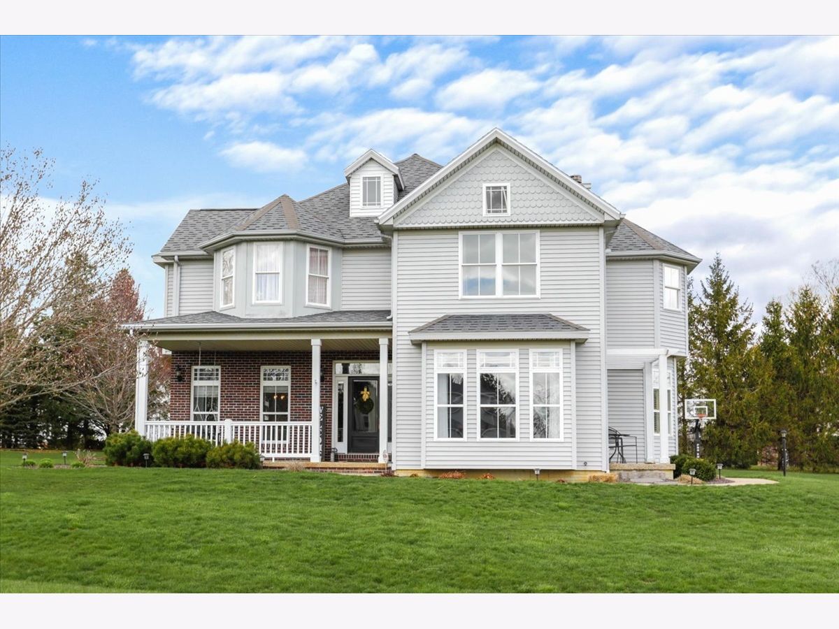 Homes & Condos & Townhomes Sold Old Town Timber Bloomington Illinois, 10060 Wolf Hill