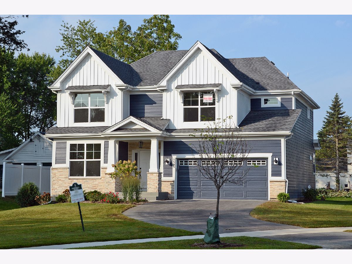 Homes Sold Munhall Glen St Charles Illinois, 1585 Dempsey