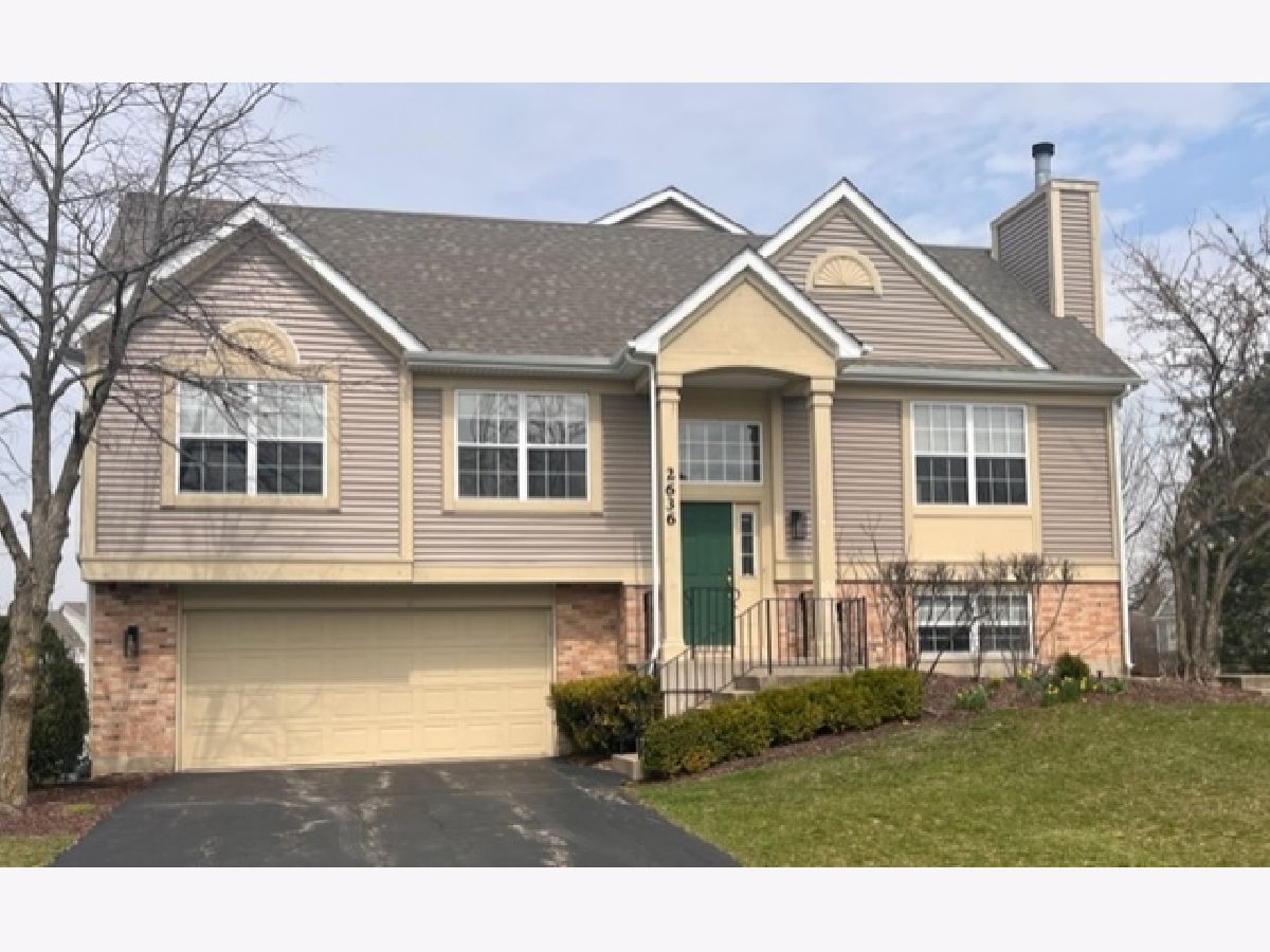Townhomes & Condos Rented Woodmere Darien Illinois, 2636 Woodmere