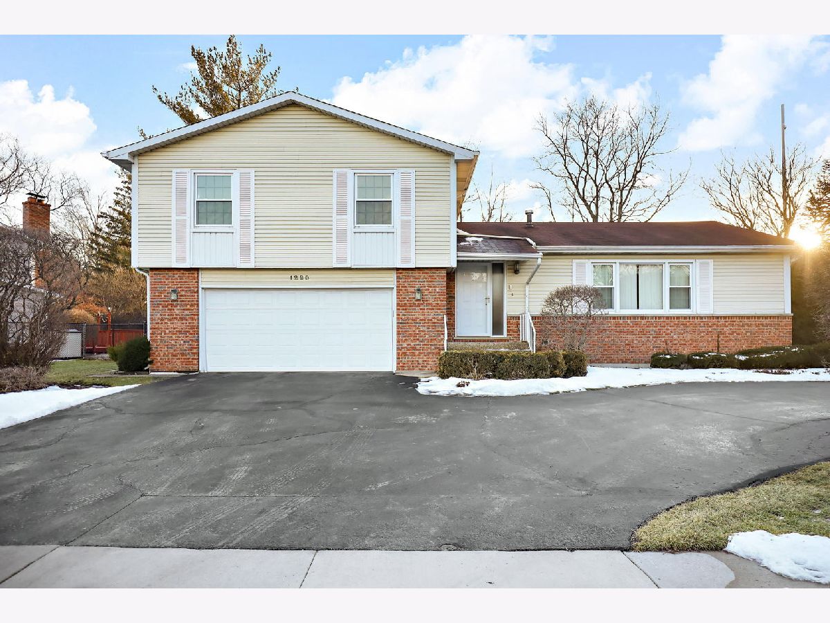 Homes Sold Lake Eleanor Estates Deerfield Illinois, 1220 Montgomery