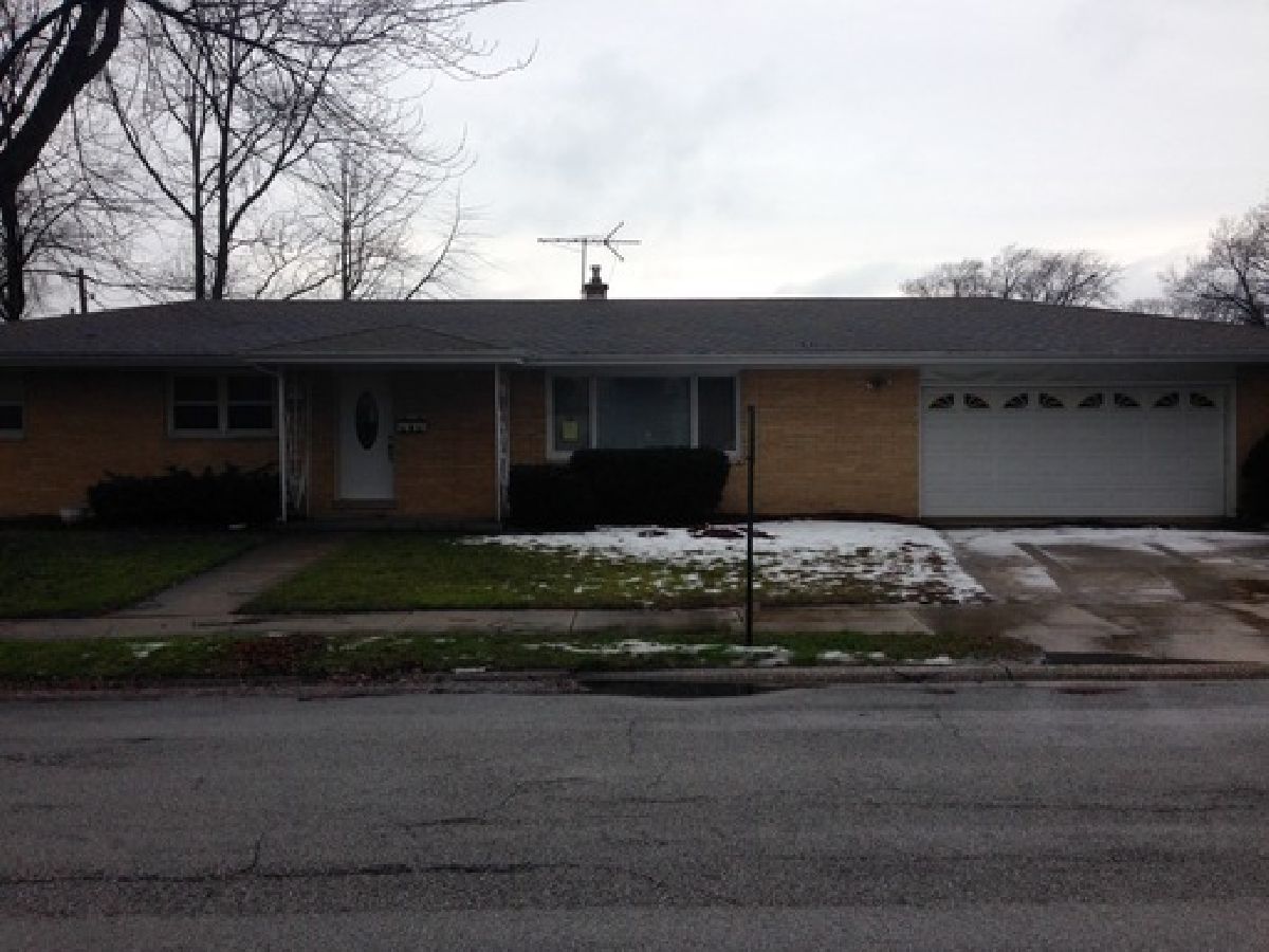Homes & Condominiums Rented Forest Glen Lansing Illinois, 2357 183rd