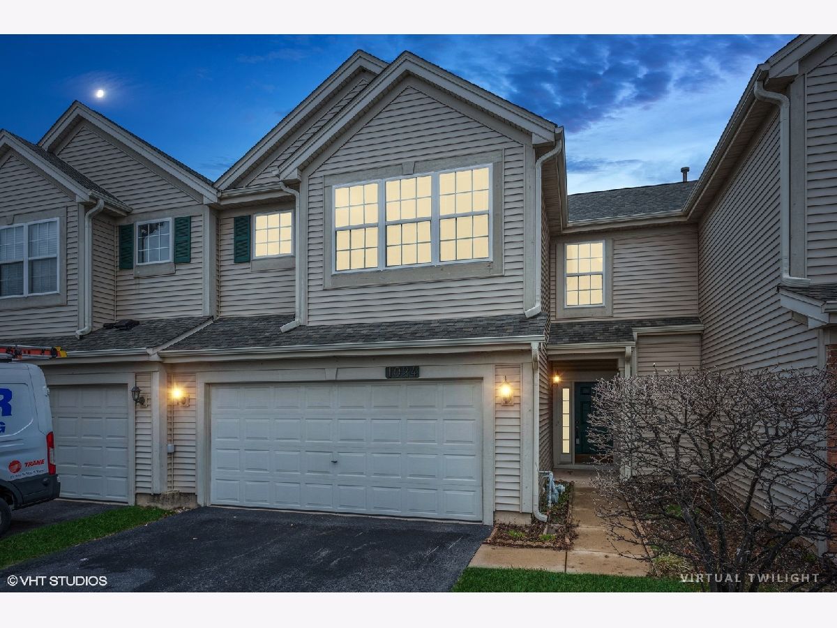 Townhomes Sold Westfield Square Glendale Heights Illinois, 1024 Evergreen