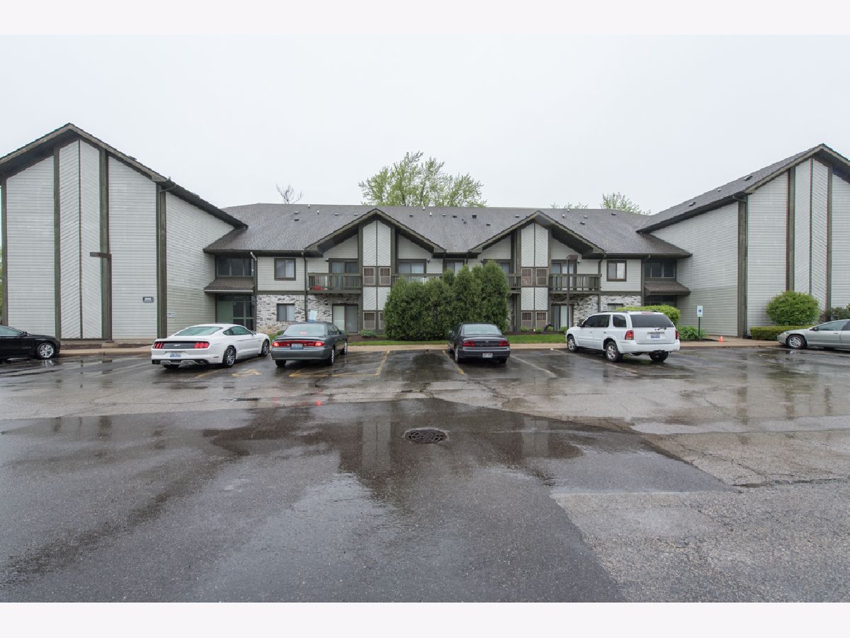 Condominiums Sold Willow Wind Waukegan Illinois, 2640 Delany