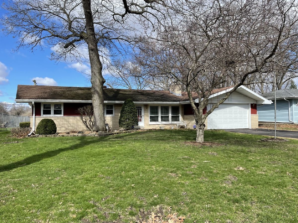 Homes Sold Oak Dale Acres Kankakee Illinois, 1050 Oak Lane