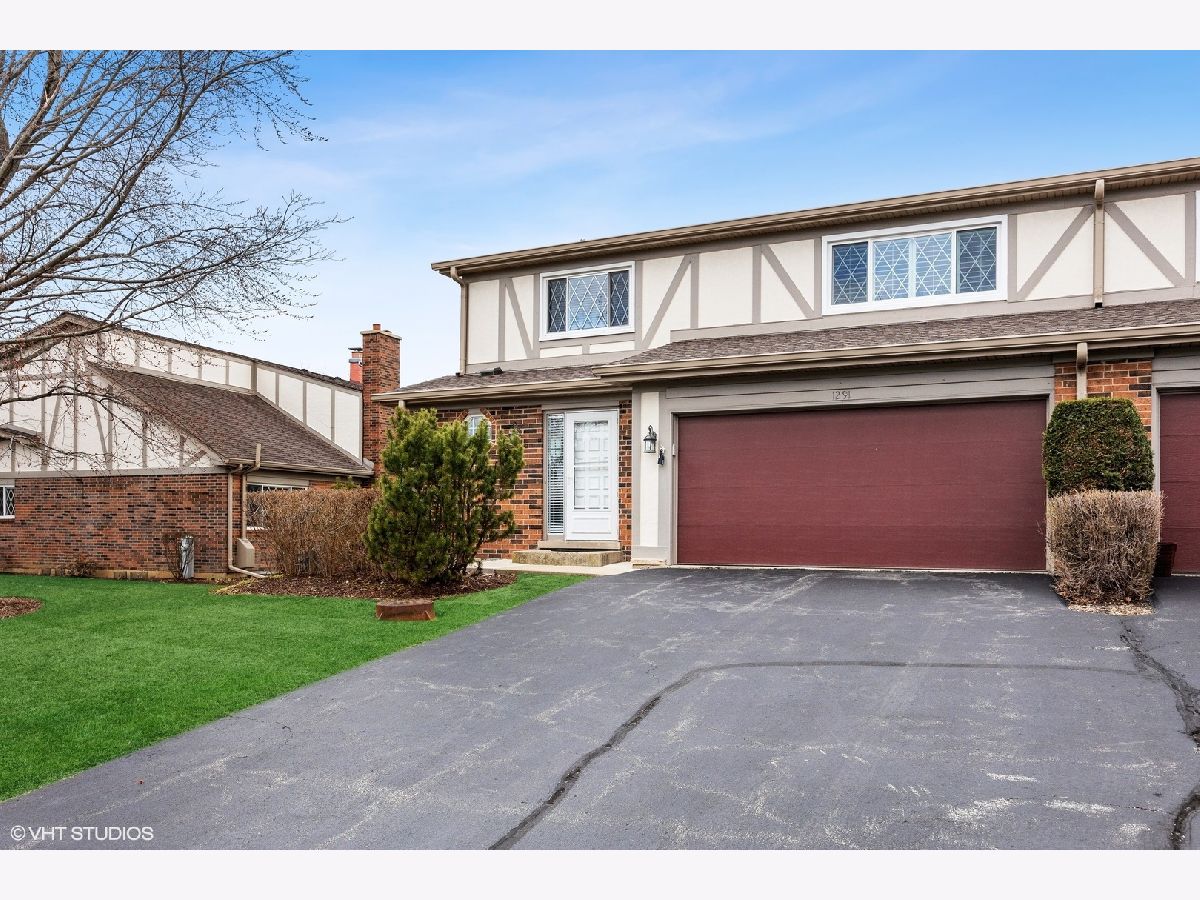 Townhomes & Condos Sold Libertyville Ridge Libertyville Illinois, 1291 Briarwood