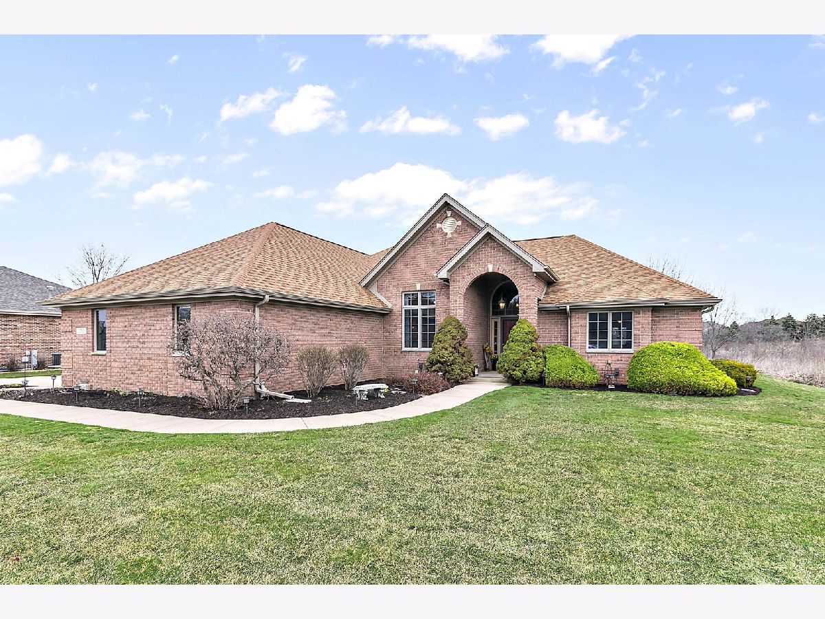Homes Sold Canterbury Lakes Monee Illinois, 25760 Bristol