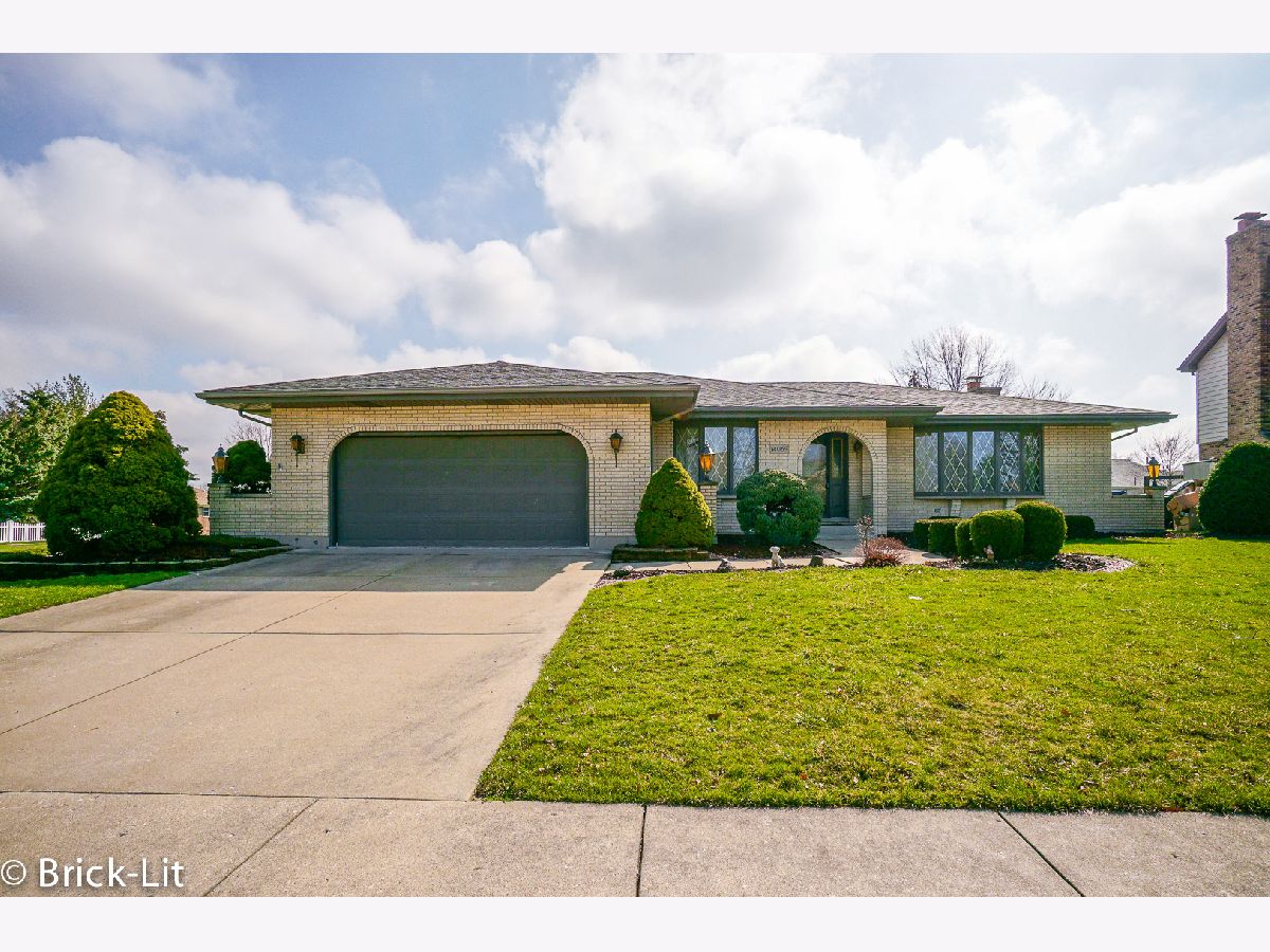 Homes Sold Golden Oak Estates Homer Glen Illinois, 14059 Golden Oak