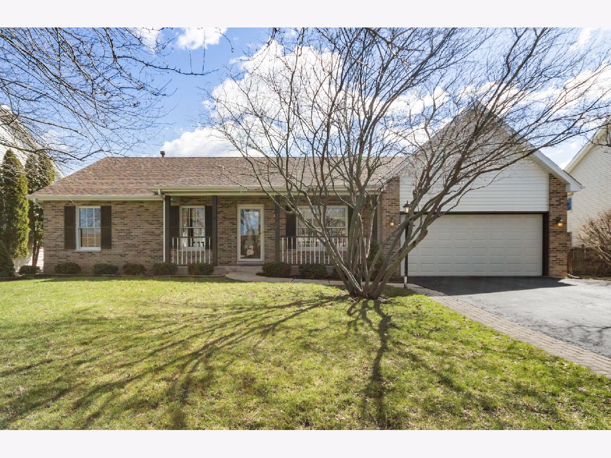 Homes & Condos & Townhomes Sold Fox Bend Shorewood Illinois, 308 Thames