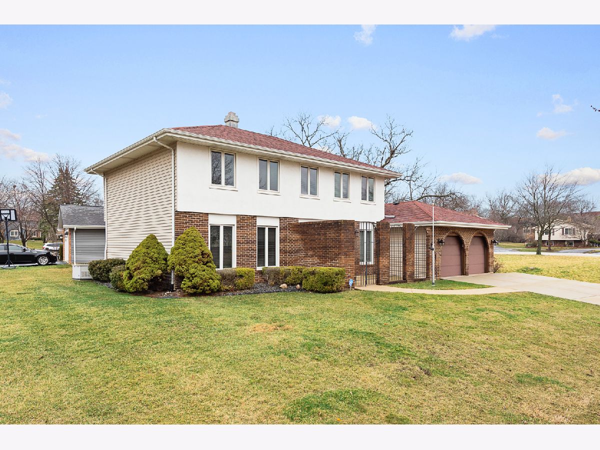 Homes Sold Innisbrook Downers Grove Illinois, 1390 Hickory