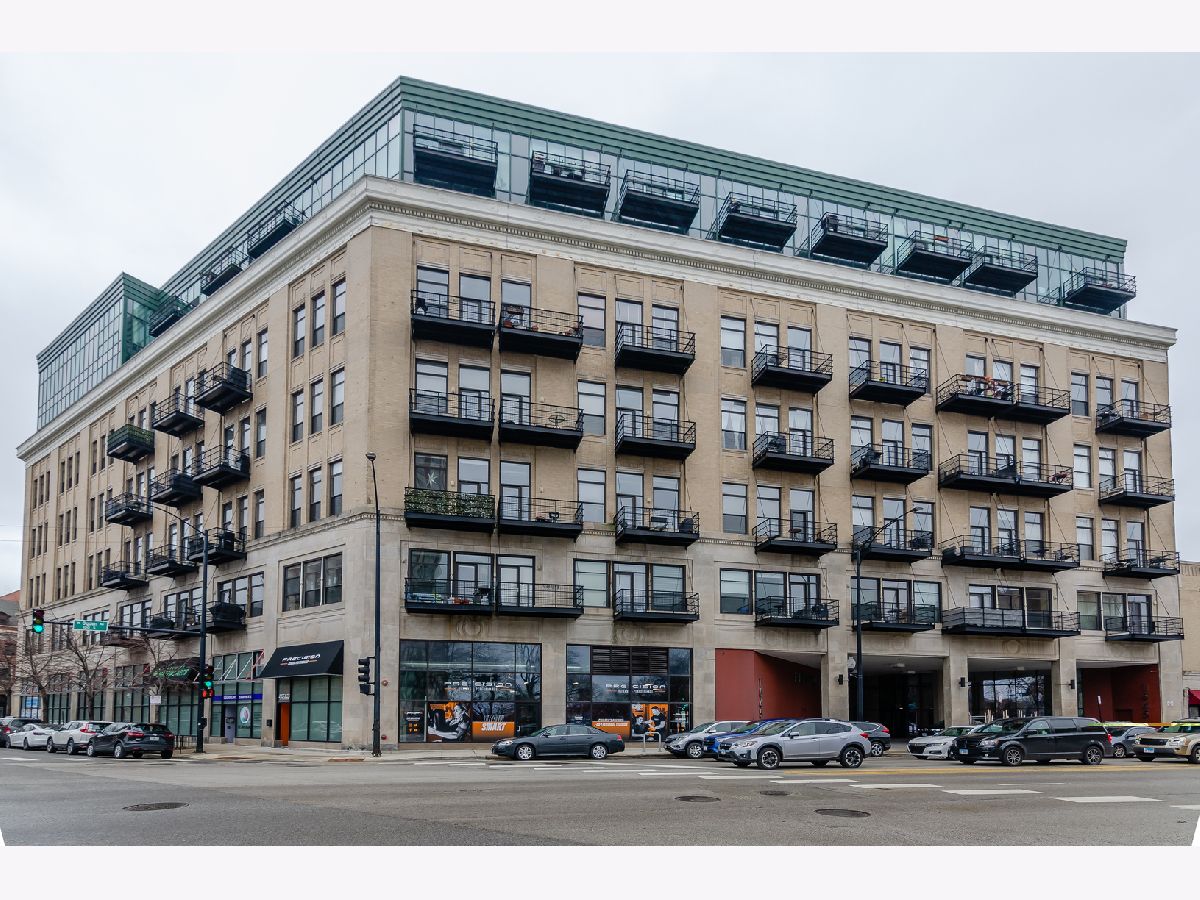 Condominiums Sold Paramount Lofts Chicago Illinois, 1645 Ogden