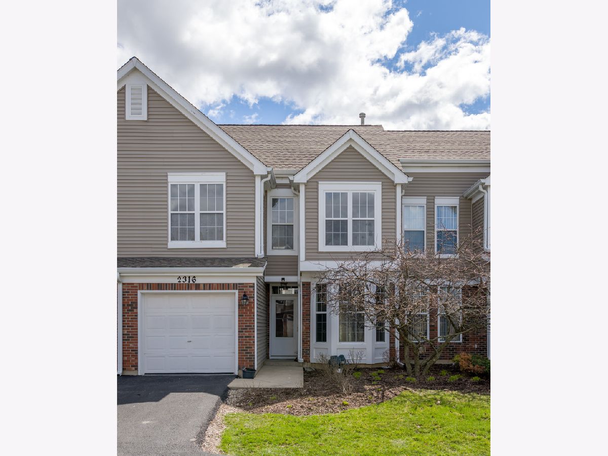 Homes & Townhomes Rented Caton Crossing Plainfield Illinois, 2316 Cryder