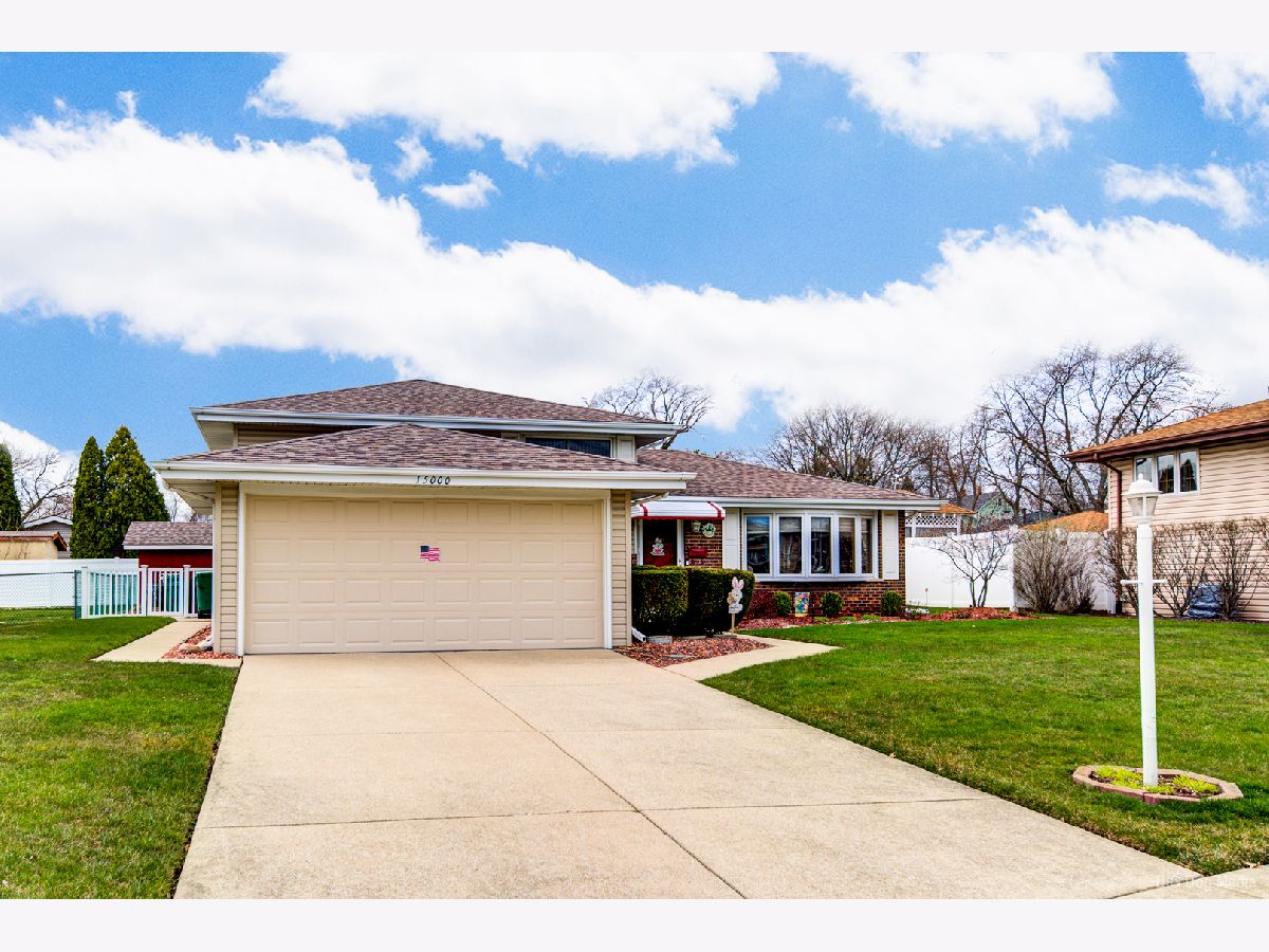Homes & Condominiums Sold El Cameno Orland Park Illinois, 15000 La Reina Real