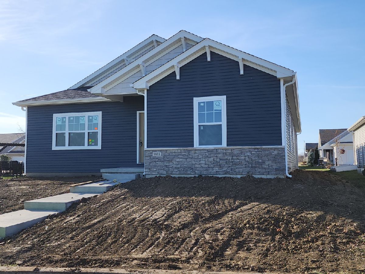 Homes & Condos & Townhomes Sold Kelley Glen Normal Illinois, 1631 Duncannon