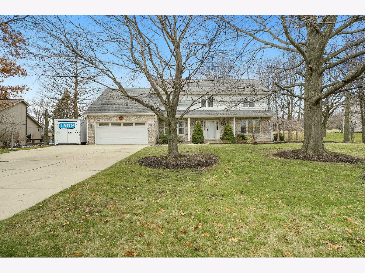 Homes Sold Bartlett Lake Estates Bartlett Illinois, 738 Braintree