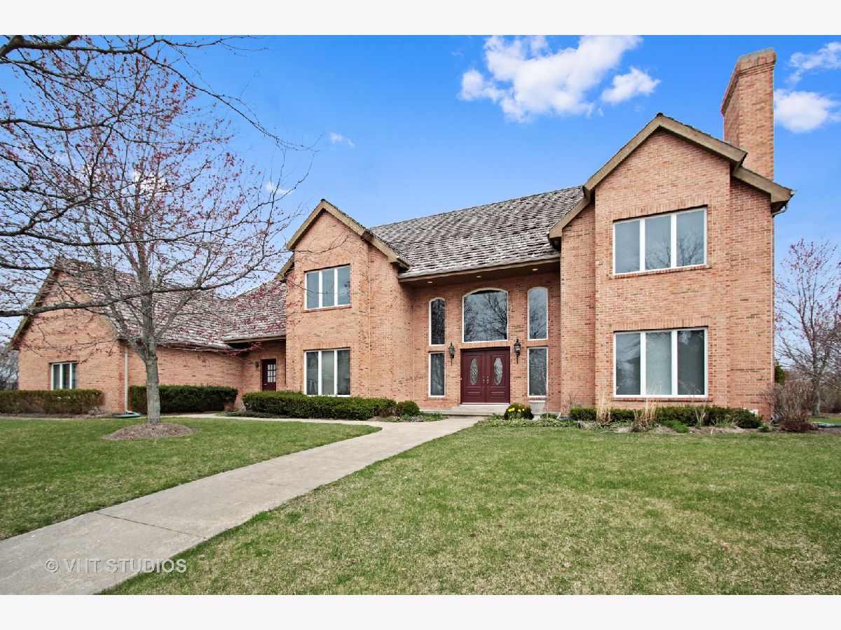 Homes Sold River Bend Libertyville Illinois, 5211 River Bend