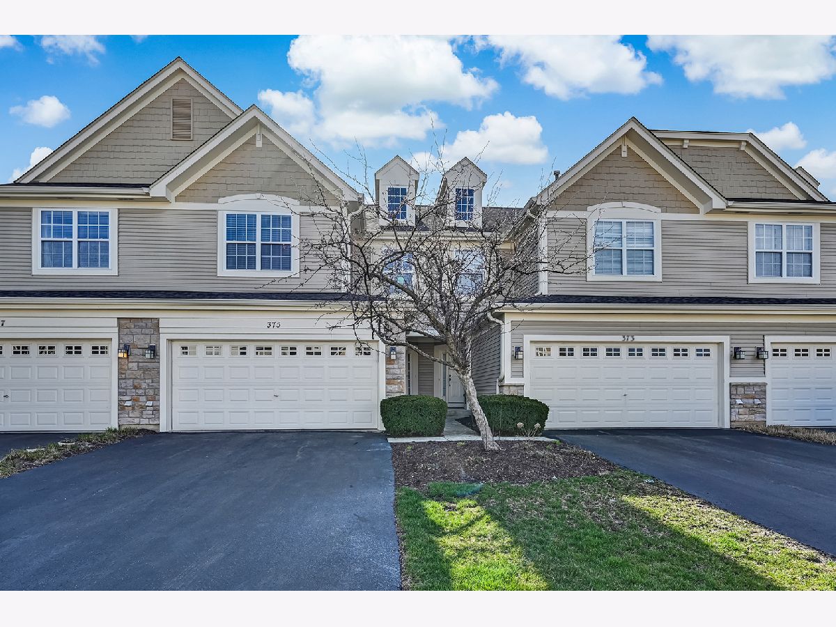 Townhomes Sold Woodland Lakes Aurora Illinois, 375 Vaughn