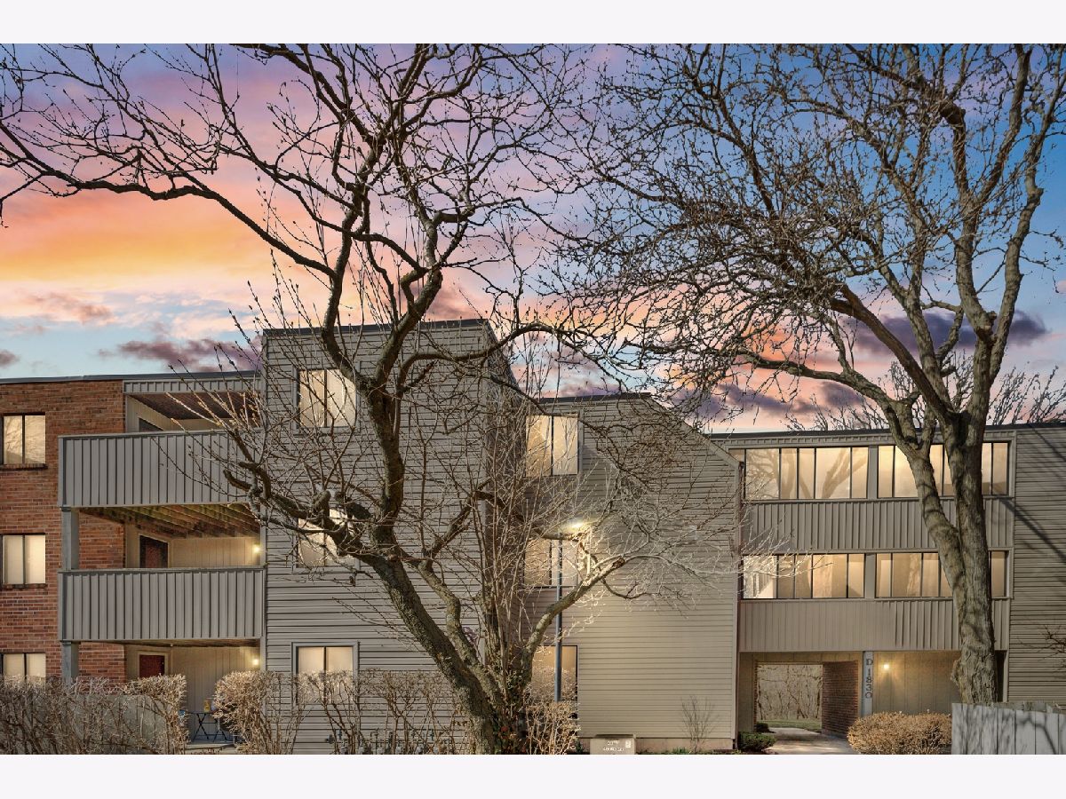 Condominiums & Homes Sold Sandy Creek Elgin Illinois, 1830 Highland