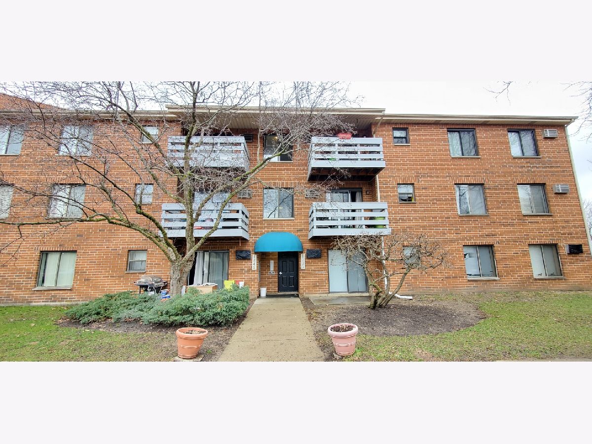 Condominiums Sold Beacon Cove Palatine Illinois, 1343 Winslowe
