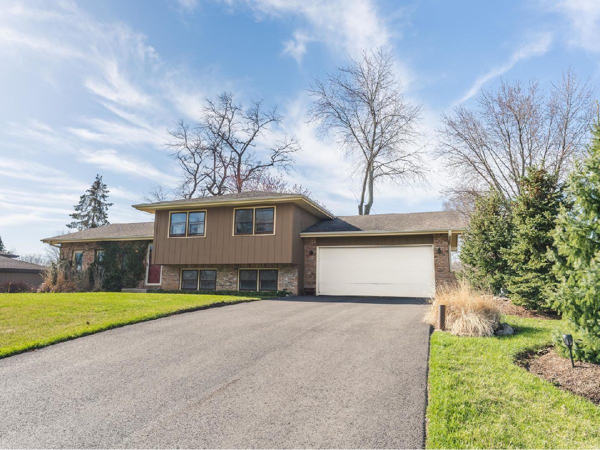 Homes & Condos & Townhomes Sold Woodland West Chicago Illinois, 29W143 Lester
