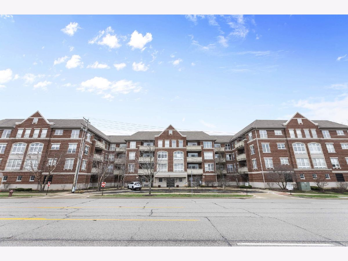 Condominiums Sold The Enclave At Quentin Palatine Illinois, 77 Quentin
