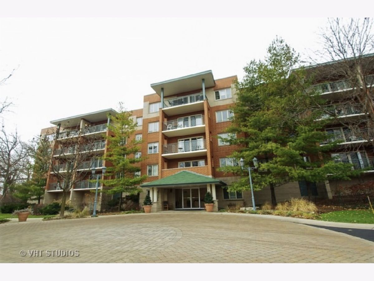 Condominiums & Homes Sold North Park Village Chicago Illinois, 3950 Bryn Mawr