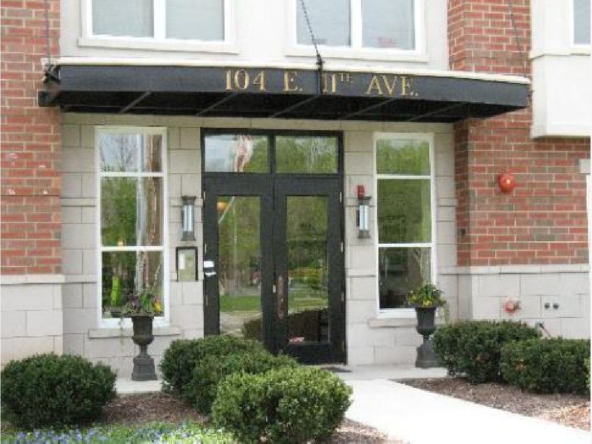 Condos & Townhomes Rented Essex Place Naperville Illinois, 104 11th