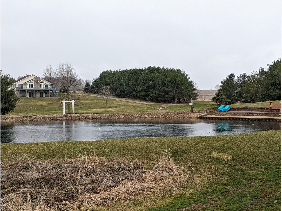  Sold Rock City Illinois, 8597 Winneshiek