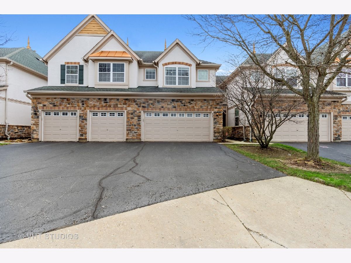 Townhomes Sold Shadow Creek Vernon Hills Illinois, 403 Shadow Creek