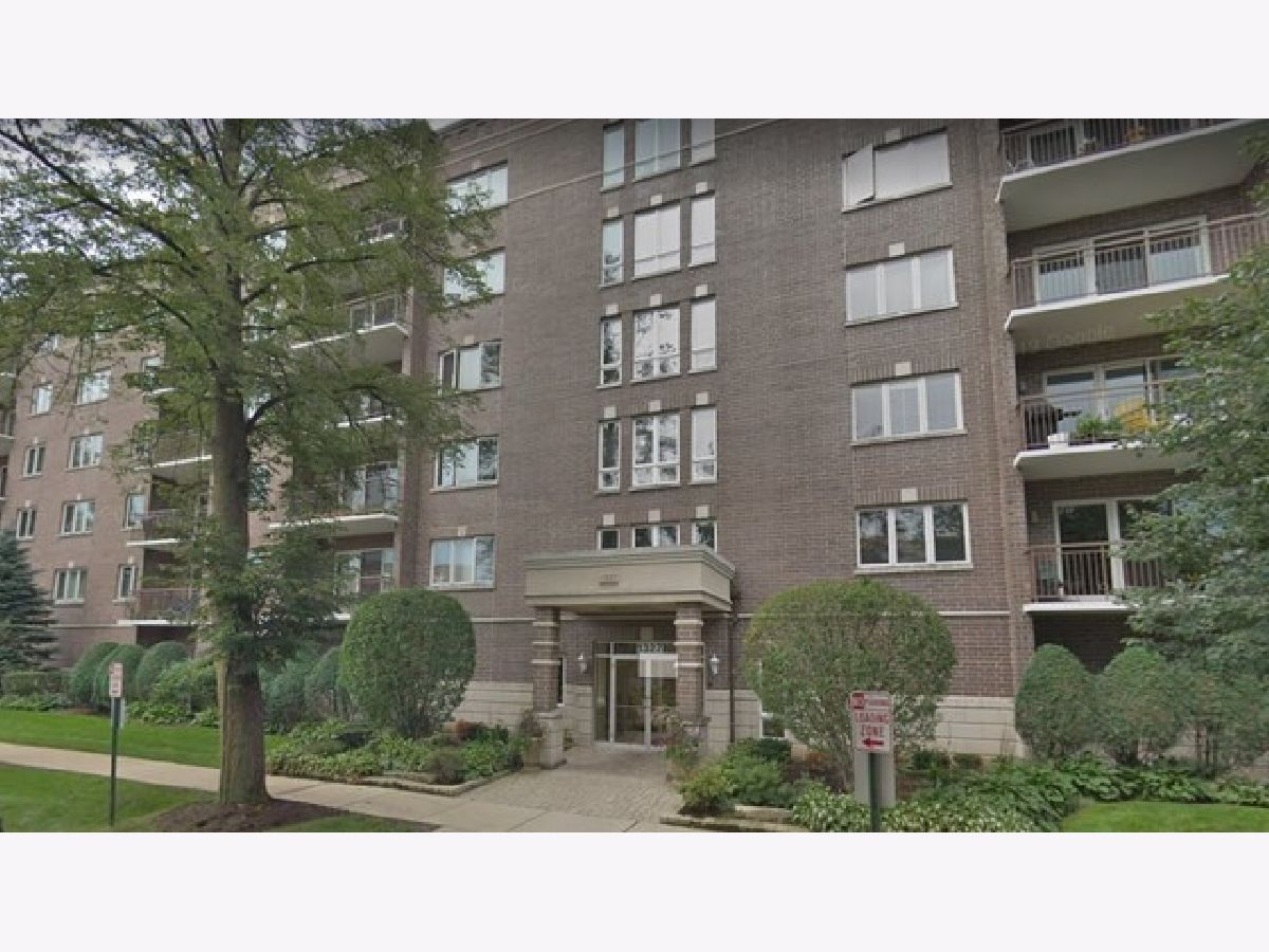 Condominiums Rented Park Place Des Plaines Illinois, 1327 Brown