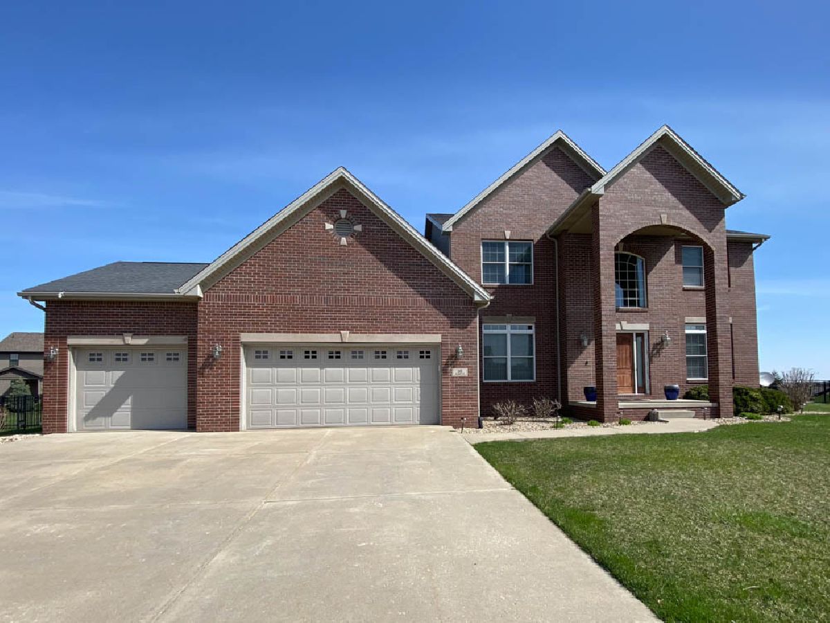 Homes & Condos & Townhomes Sold Eagle View Estates Bloomington Illinois, 10 Flint