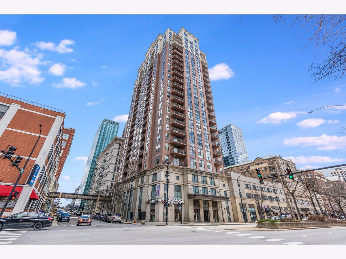 Condos & Townhomes Sold State Place Tower Chicago Illinois, 1101 State