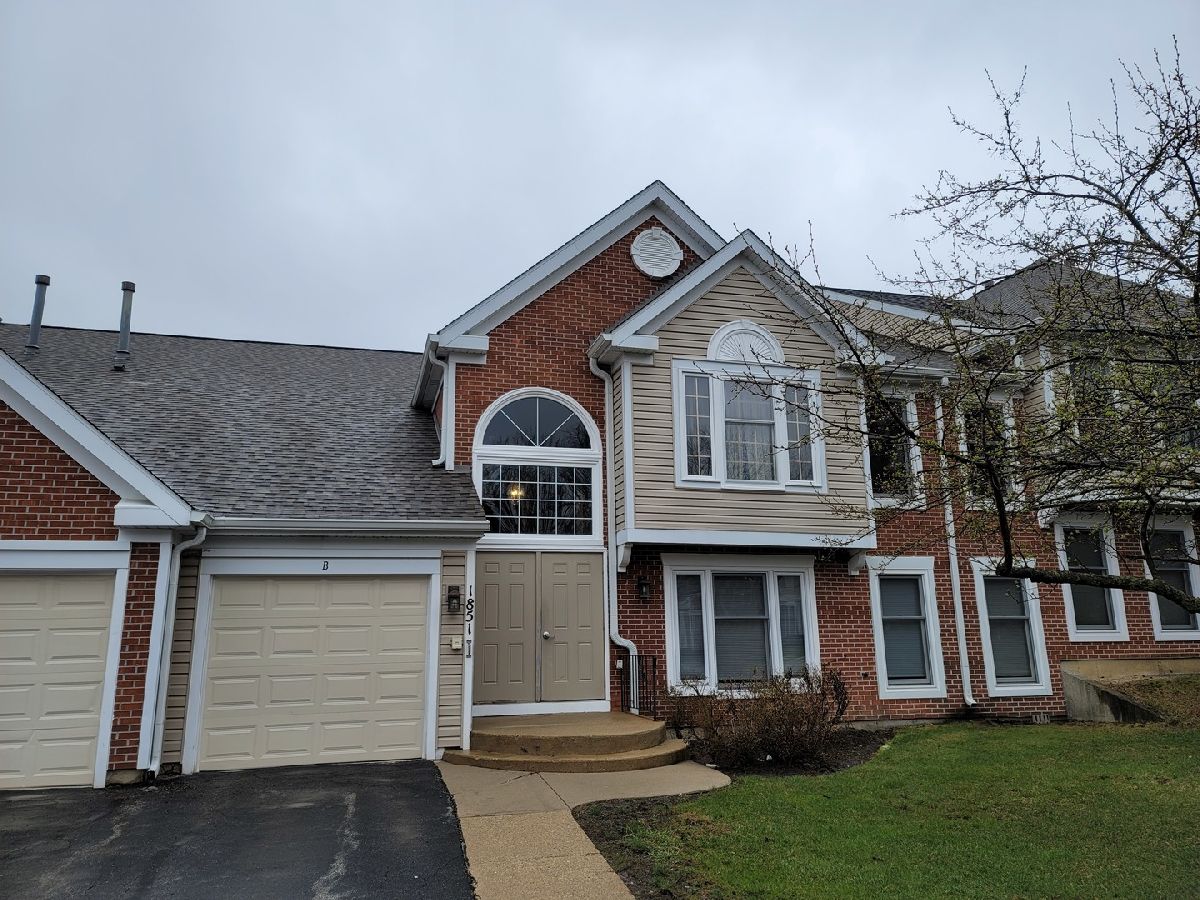 Condos & Townhomes Rented Fox Run Elk Grove Village Illinois, 1851 Fox Run