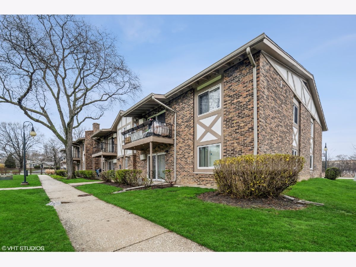 Stratford Green Willowbrook IL, Condos & Townhomes For Sale & For Rent