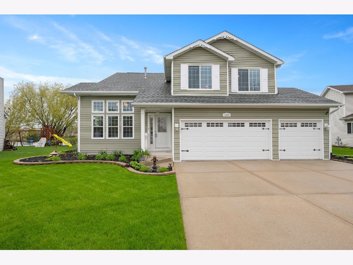 Homes Sold Breckenridge Shorewood Illinois, 1005 Breckenridge
