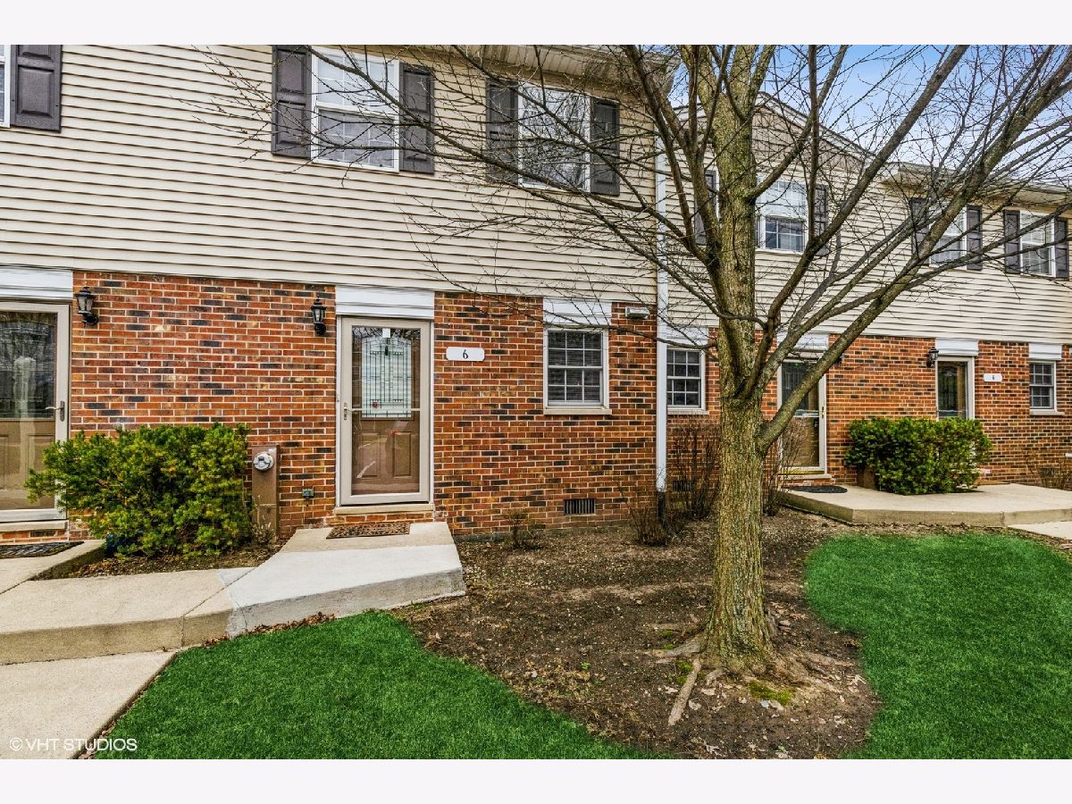 Townhomes Sold Robinwood Estates Lake Bluff Illinois, 525 Washington