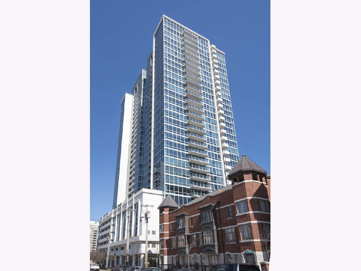 Condominiums Sold Adler Place Chicago Illinois, 1629 Prairie