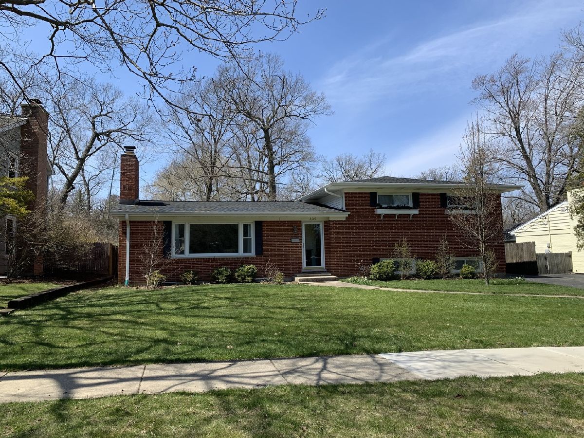 Homes Sold East Terrace Lake Bluff Illinois, 426 Mawman