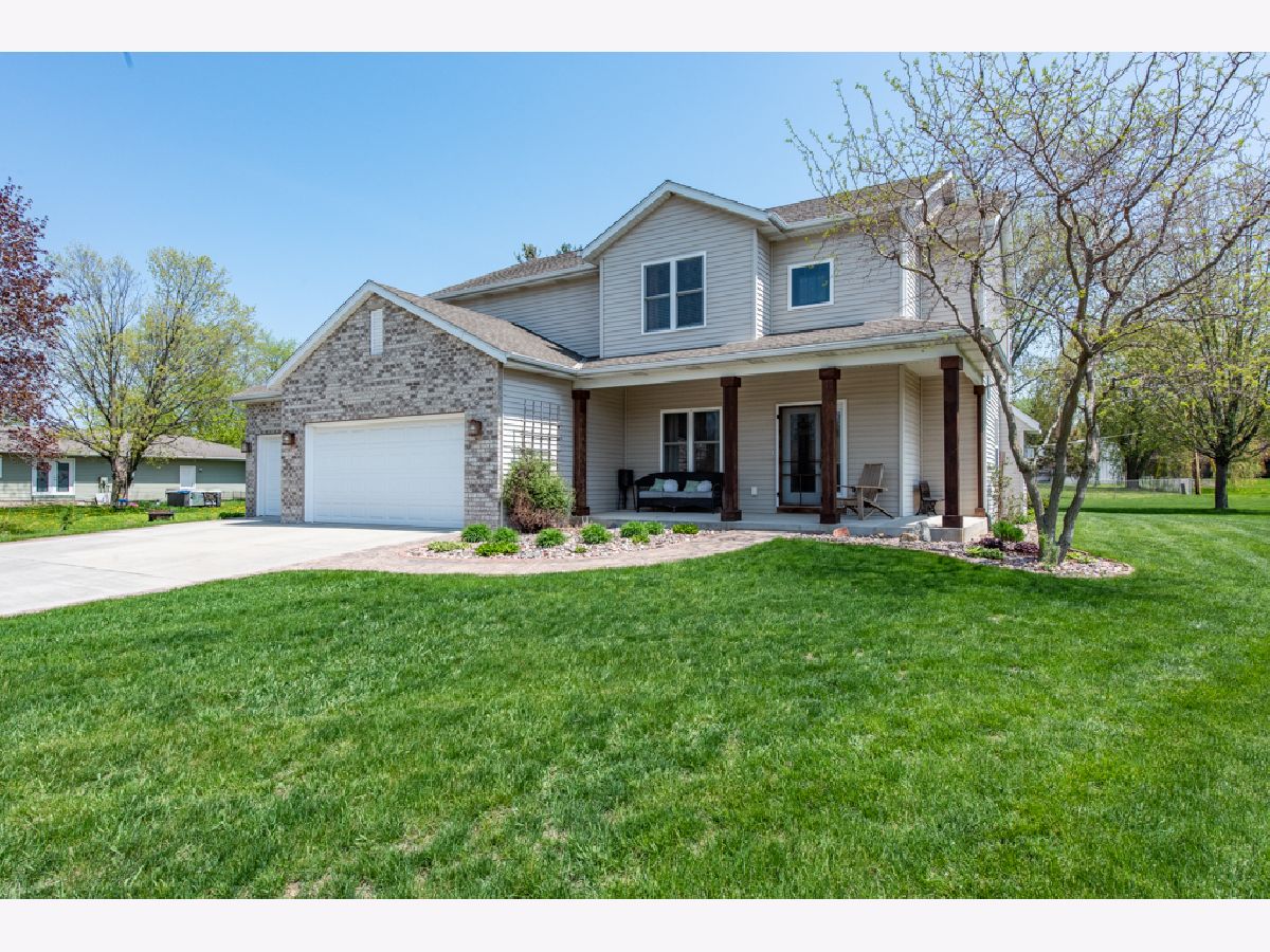  Sold Mt Pleasant Wisconsin, 1259 Round Table