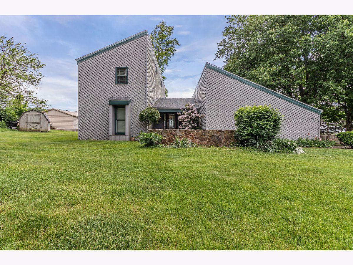 Homes Sold Rolling Acres Champaign Illinois, 5 Genevieve