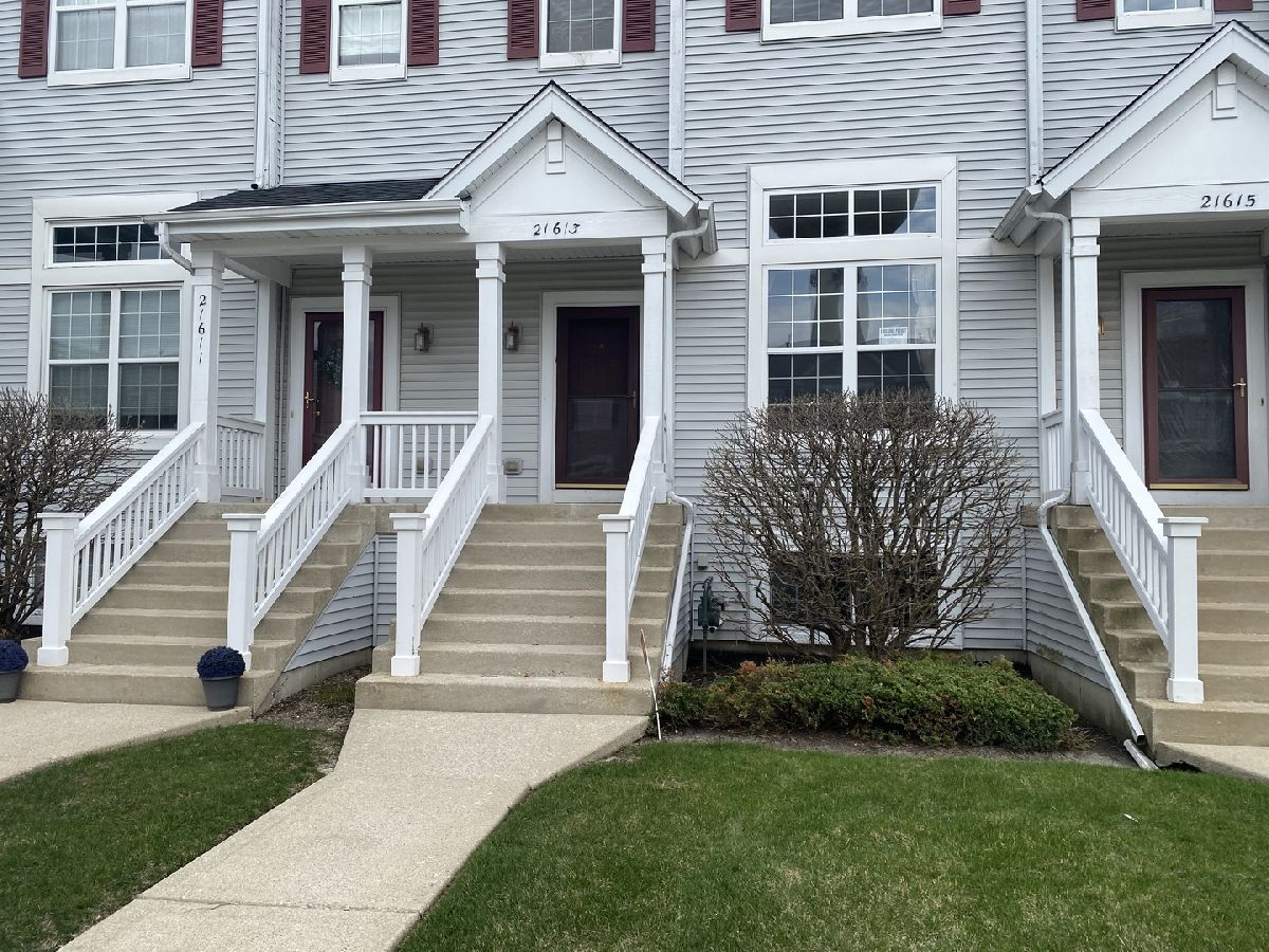 Homes & Townhomes & Condos Sold Holden Park Matteson Illinois, 21613 Dogwood